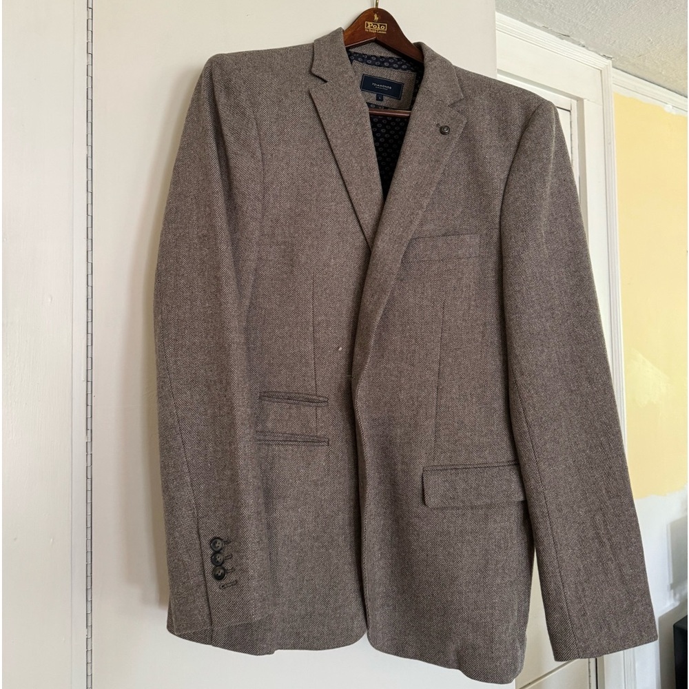 7 Diamonds Gray Sport Coat with Notched Lapels